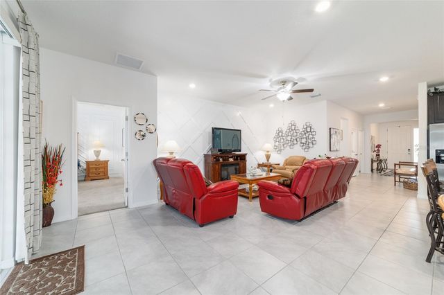 8611 SW 49TH CIRCLE, Ocala, FL 34476