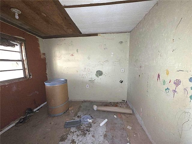 515 E Henrietta Ave, Kingsville, TX 78363