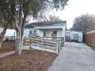 515 E Henrietta Ave, Kingsville, TX 78363