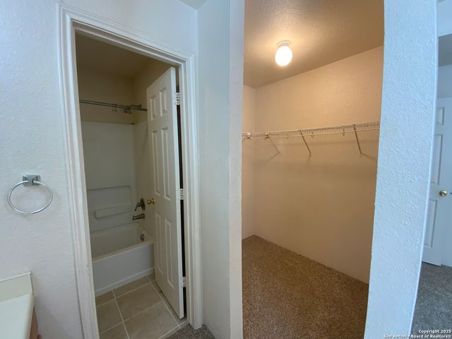 8915 Maverick Draw, San Antonio, TX 78250