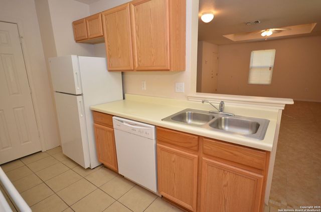 8915 Maverick Draw, San Antonio, TX 78250