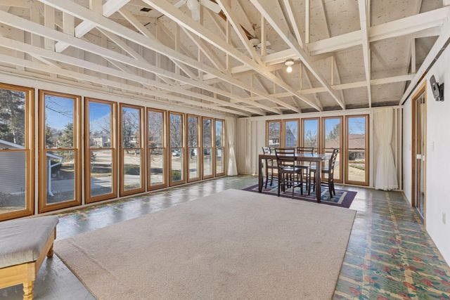 4415 Victoria Street N, Shoreview, MN 55126