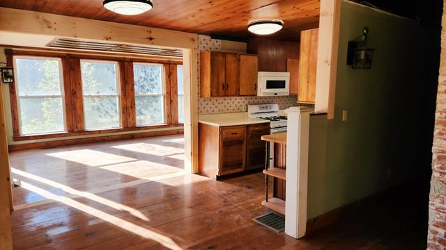 79 Lund Lane, Granby, VT 05840