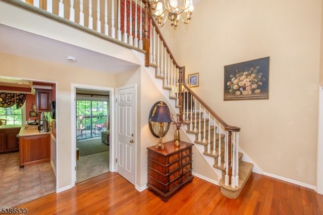 8 Tomahawk Dr, Wayne Twp., NJ 07470