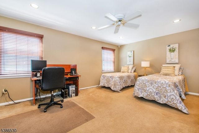 8 Tomahawk Dr, Wayne Twp., NJ 07470