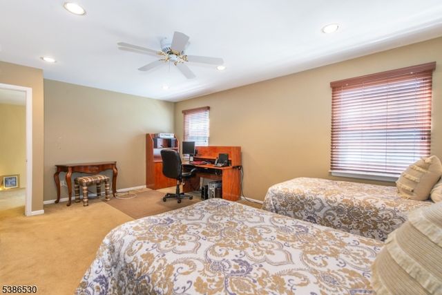 8 Tomahawk Dr, Wayne Twp., NJ 07470