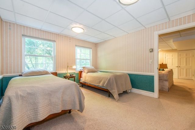 8 Tomahawk Dr, Wayne Twp., NJ 07470