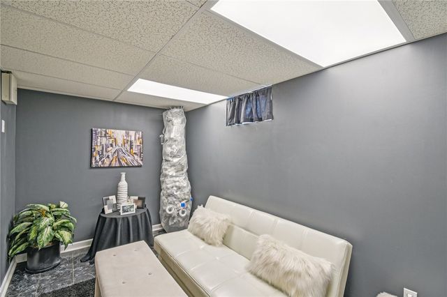 45 Maier Circle, Gates, NY 14559