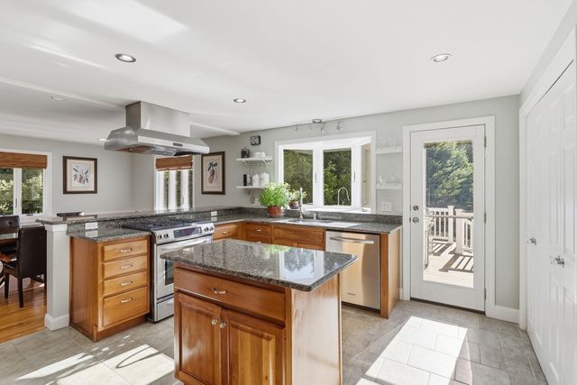 320 Heald Road, Carlisle, MA 01741