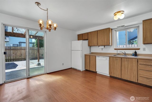 1204 31st St NE, Auburn, WA 98002