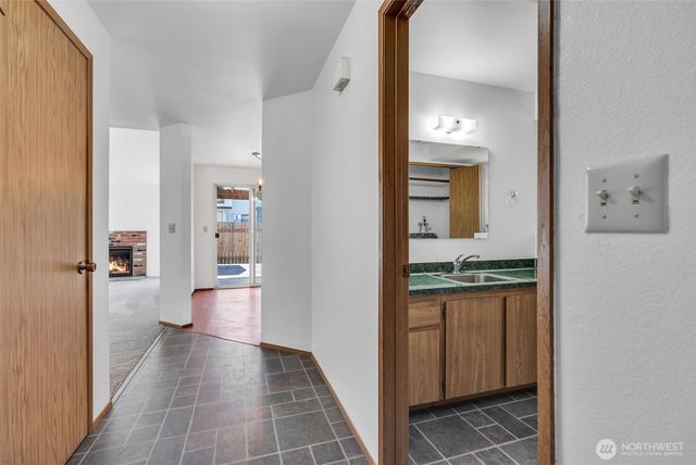 1204 31st St NE, Auburn, WA 98002