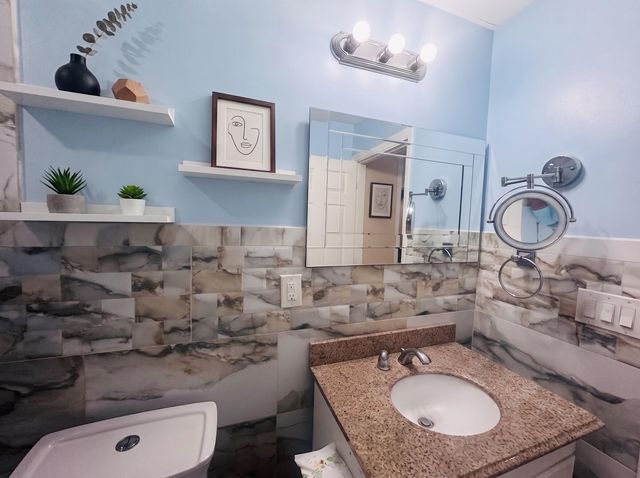3718 COCONUT Road A, Palm Springs, FL 33461