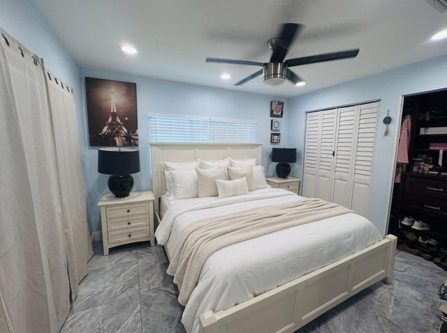 3718 COCONUT Road A, Palm Springs, FL 33461