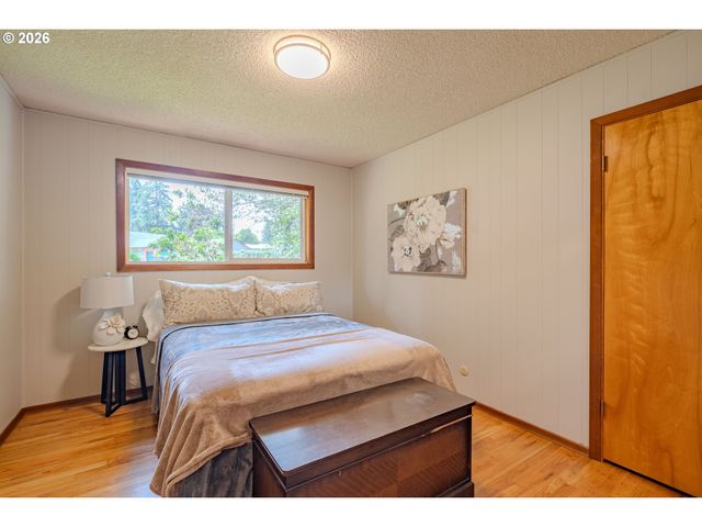 6210 Nw BERNIE Dr, Vancouver, WA 98663