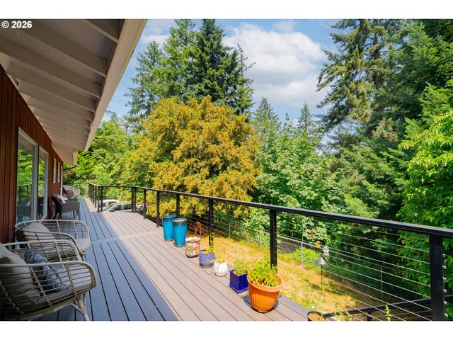 6210 Nw BERNIE Dr, Vancouver, WA 98663