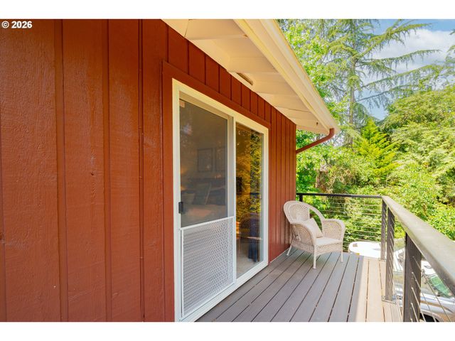 6210 Nw BERNIE Dr, Vancouver, WA 98663