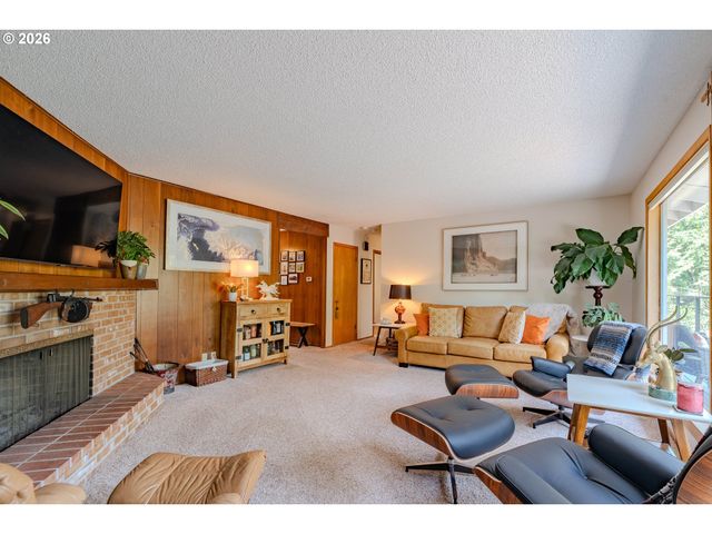 6210 Nw BERNIE Dr, Vancouver, WA 98663