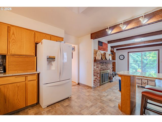 6210 Nw BERNIE Dr, Vancouver, WA 98663