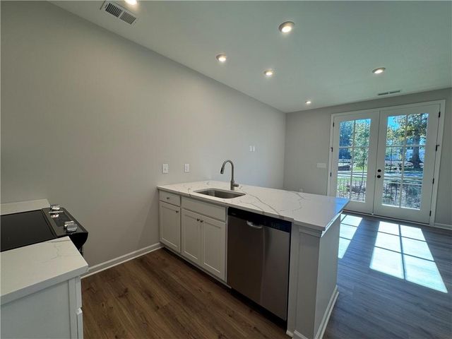 1387 Breezy Circle SE 88, Atlanta, GA 30315