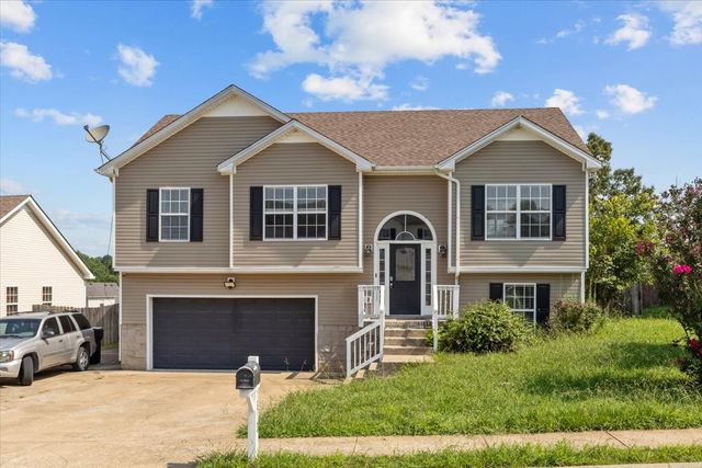 1613 Broad Cir, Clarksville, TN 37042