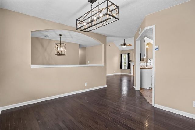 1613 Broad Cir, Clarksville, TN 37042