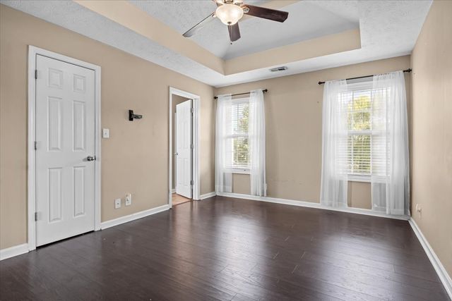 1613 Broad Cir, Clarksville, TN 37042