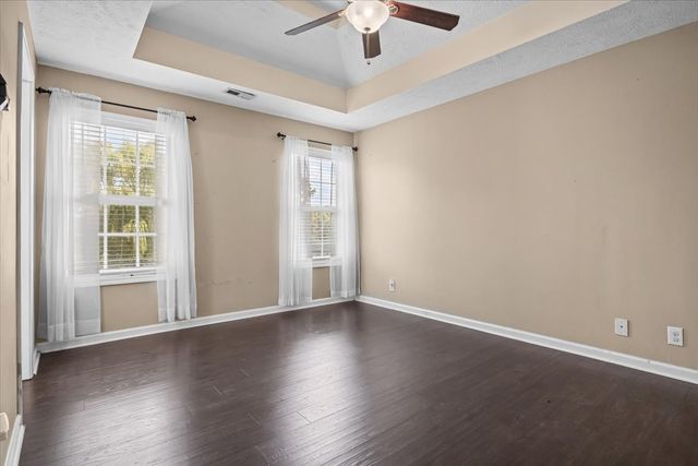 1613 Broad Cir, Clarksville, TN 37042