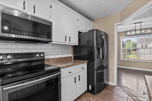 1613 Broad Cir, Clarksville, TN 37042
