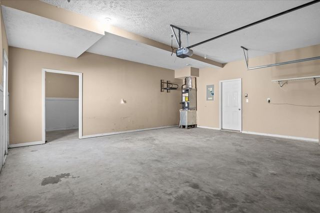 1613 Broad Cir, Clarksville, TN 37042