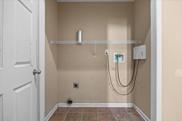 1613 Broad Cir, Clarksville, TN 37042