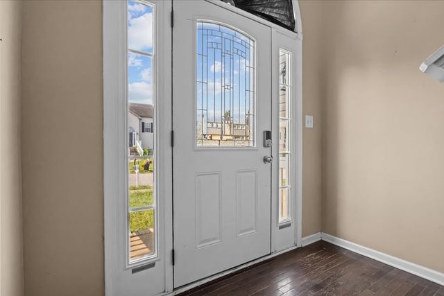 1613 Broad Cir, Clarksville, TN 37042