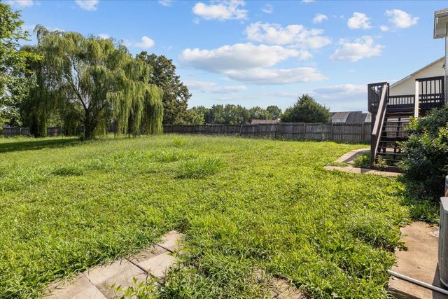 1613 Broad Cir, Clarksville, TN 37042