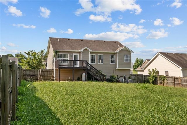 1613 Broad Cir, Clarksville, TN 37042