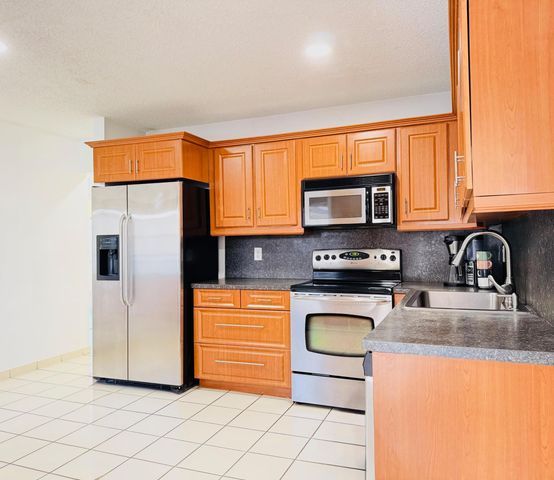 8765 Azalea Court 204, Tamarac, FL 33321