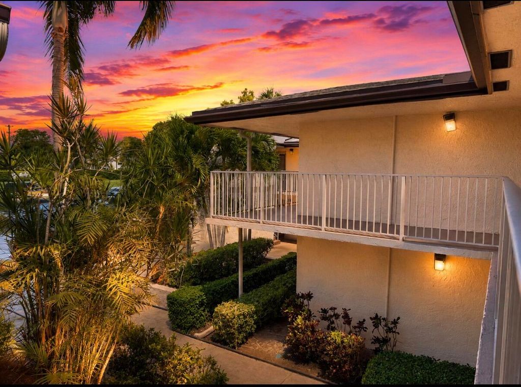 8765 Azalea Court 204, Tamarac, FL 33321