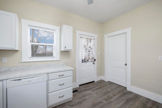 2111 N Rogers Avenue, Springfield, MO 65803