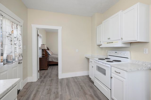 2111 N Rogers Avenue, Springfield, MO 65803