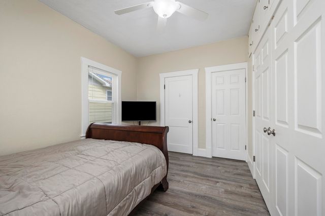 2111 N Rogers Avenue, Springfield, MO 65803