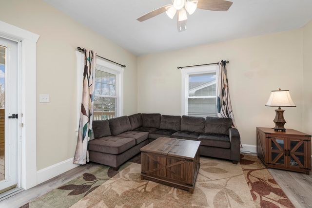 2111 N Rogers Avenue, Springfield, MO 65803