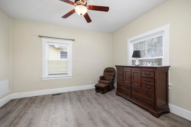 2111 N Rogers Avenue, Springfield, MO 65803