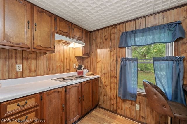 1101 W Taylor Drive, Sallisaw, OK 74955