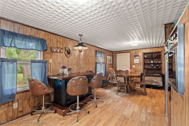 1101 W Taylor Drive, Sallisaw, OK 74955