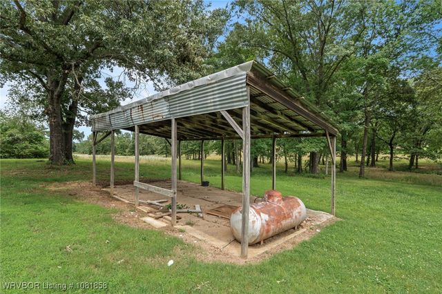 1101 W Taylor Drive, Sallisaw, OK 74955