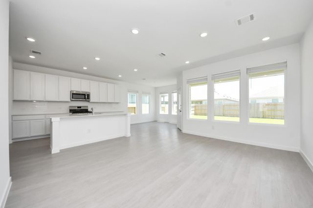 10650 Ellerston Road, Cleveland, TX 77327