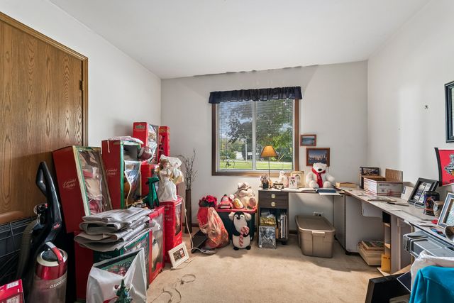 83 Midhurst Court 102A, Naperville, IL 60565