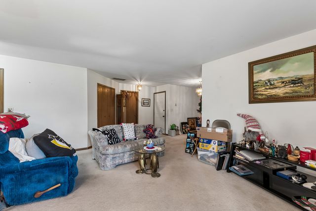 83 Midhurst Court 102A, Naperville, IL 60565