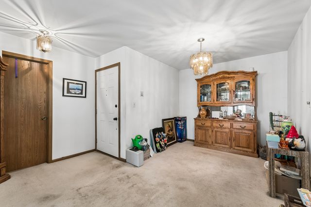 83 Midhurst Court 102A, Naperville, IL 60565
