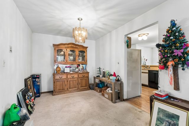 83 Midhurst Court 102A, Naperville, IL 60565