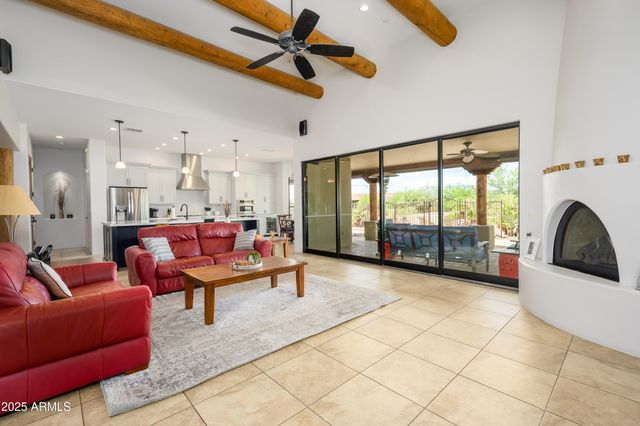 8930 E CAVE CREEK Road, Carefree, AZ 85377