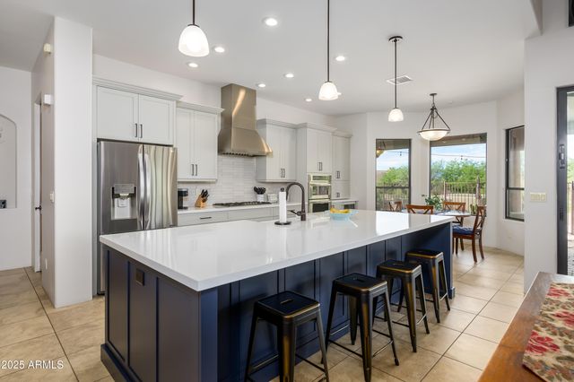 8930 E CAVE CREEK Road, Carefree, AZ 85377